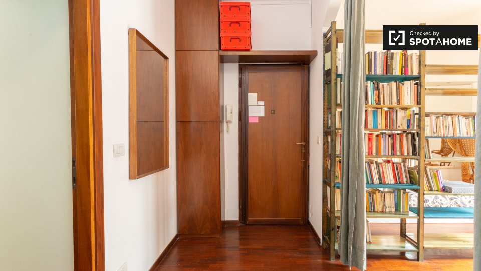 Double room Milan, 3 beds — photo 8