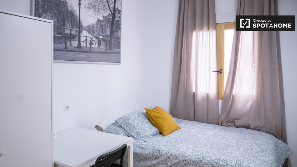 Double room Valencia, 6 beds — photo 2