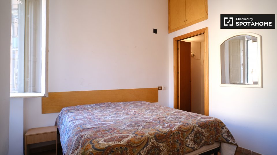 Double room Rome, 3 beds — photo 2