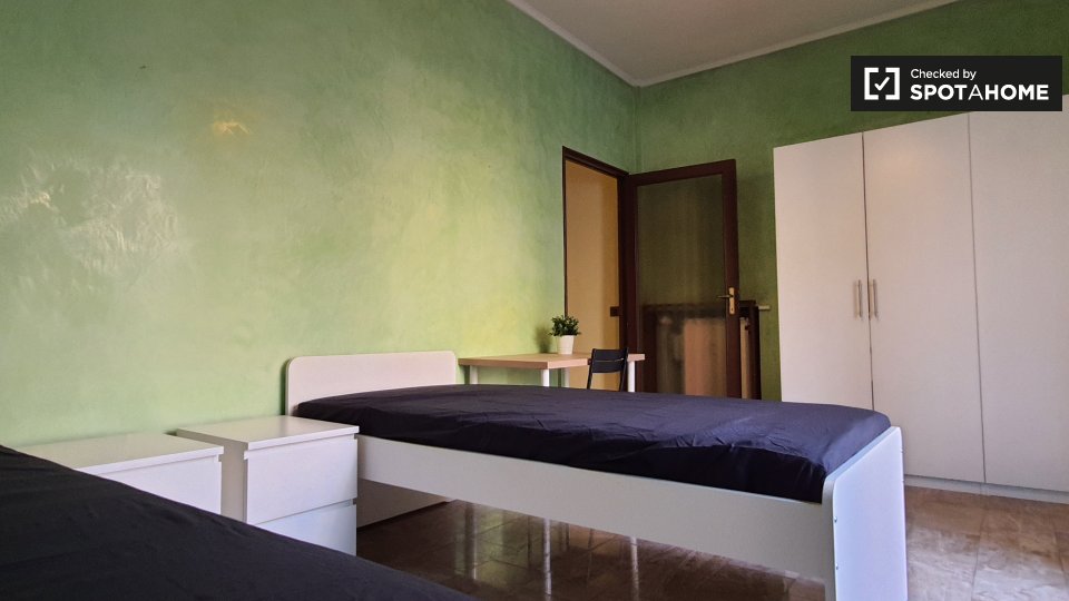 Double room Milan, 3 beds — photo 5