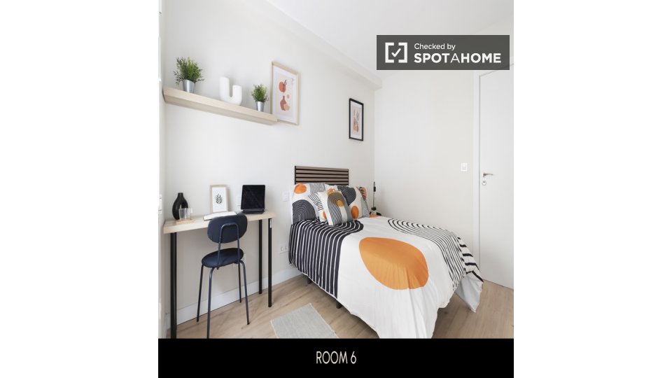 Double room Madrid, 7 beds, 162m² — photo 13