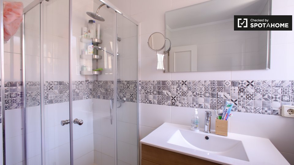 Double room Valencia, 4 beds, 100m² — photo 1