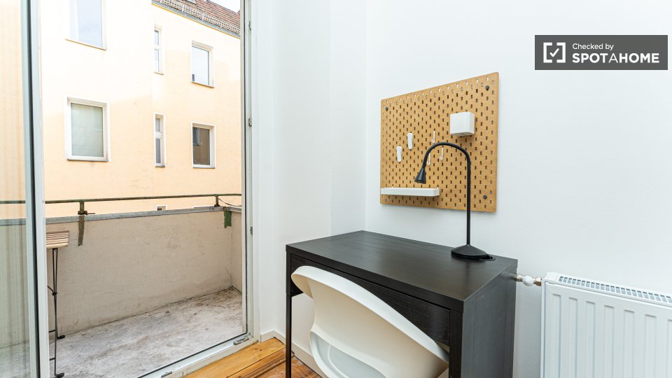 Double room Berlin, 3 beds, 53m² — photo 1