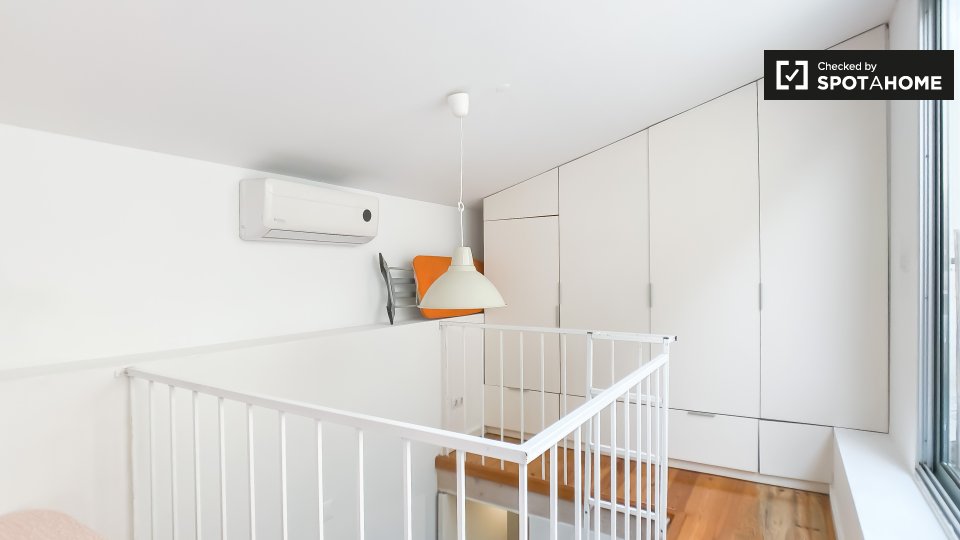 Apartment mono Lisbon — photo 12
