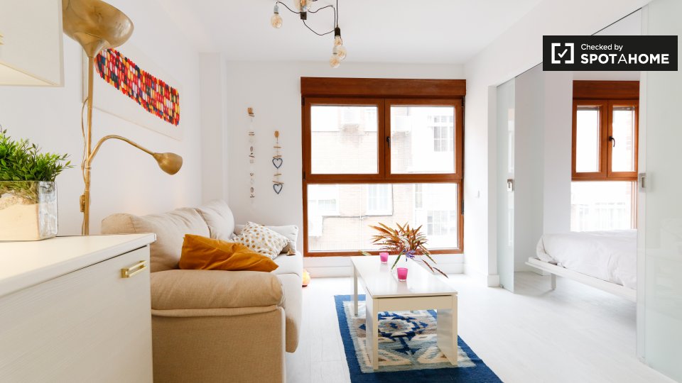 Apartment Madrid, 1 bed, 32m² — photo 2
