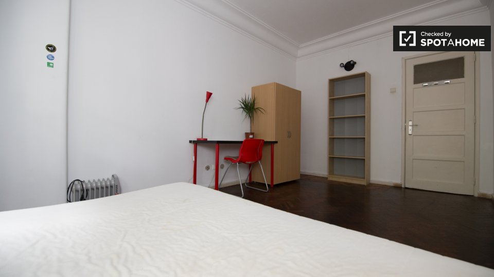 Double room Lisbon, 7 beds, 100m² — photo 5