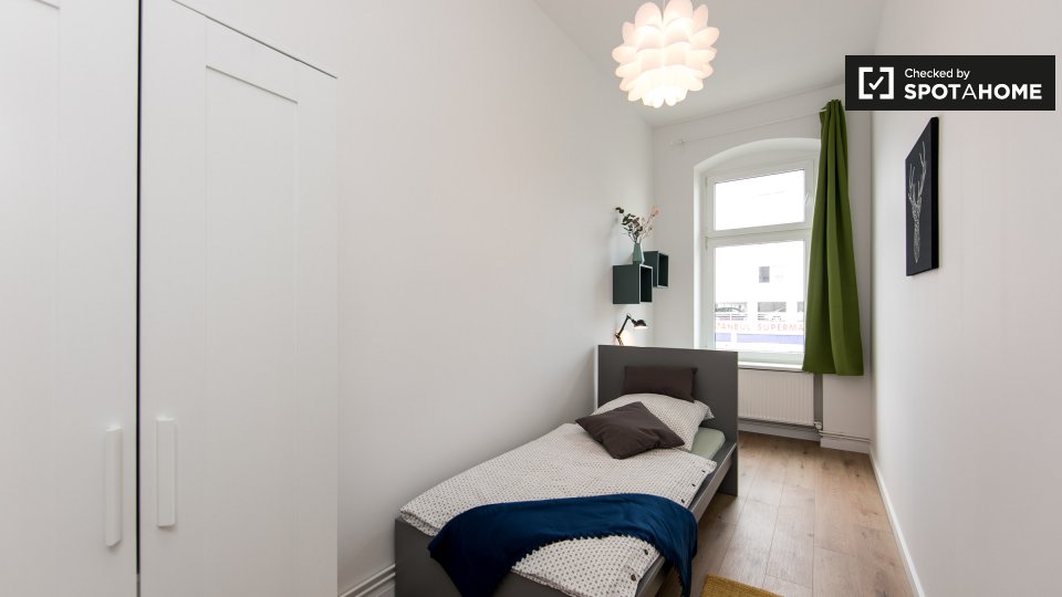 Double room Berlin, 5 beds — photo 1