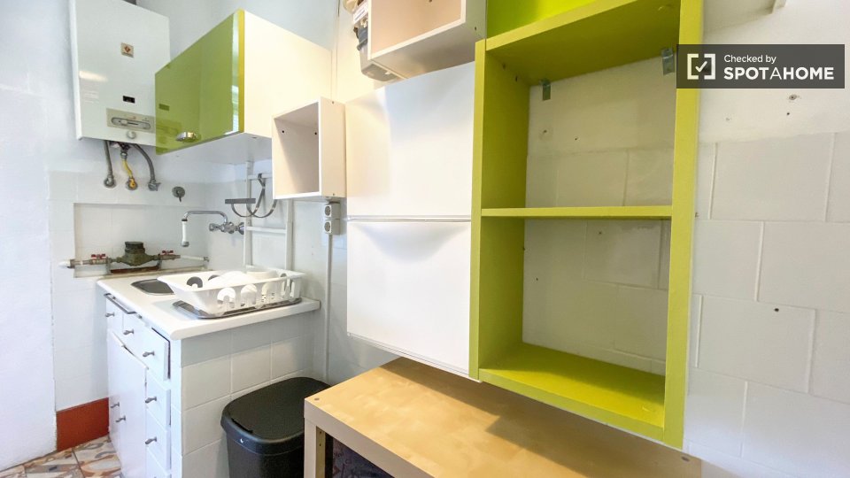 Double room Lisbon, 6 beds — photo 13
