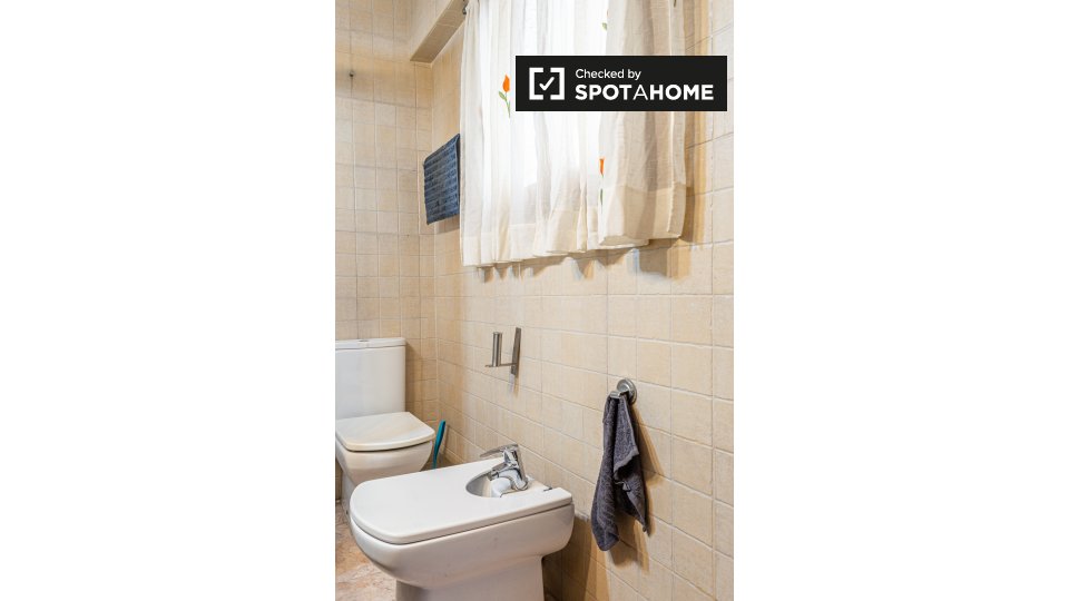 Double room Valencia, 4 beds, 110m² — photo 16