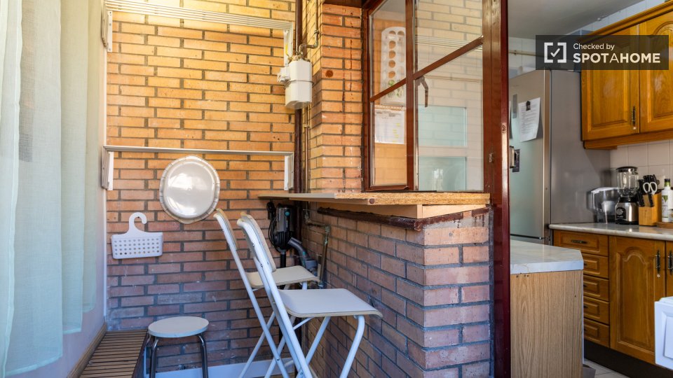 Double room Madrid, 5 beds, 101m² — photo 90