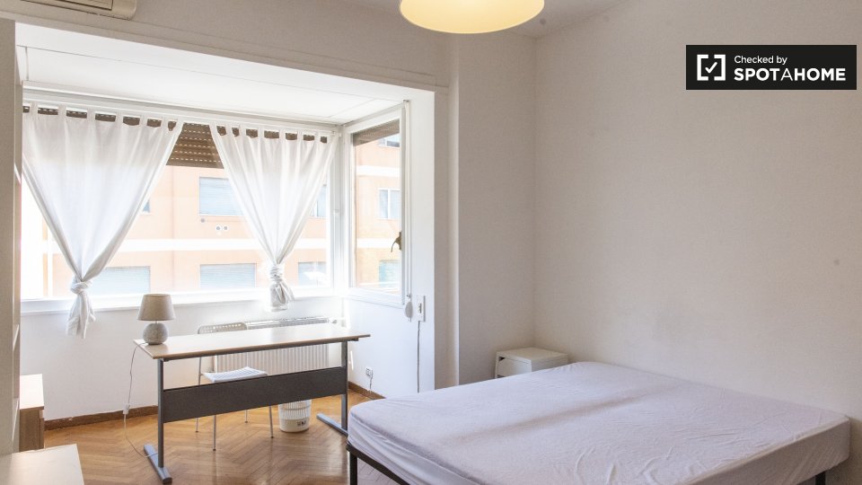 Double room Rome, 5 beds, 140m² — photo 12
