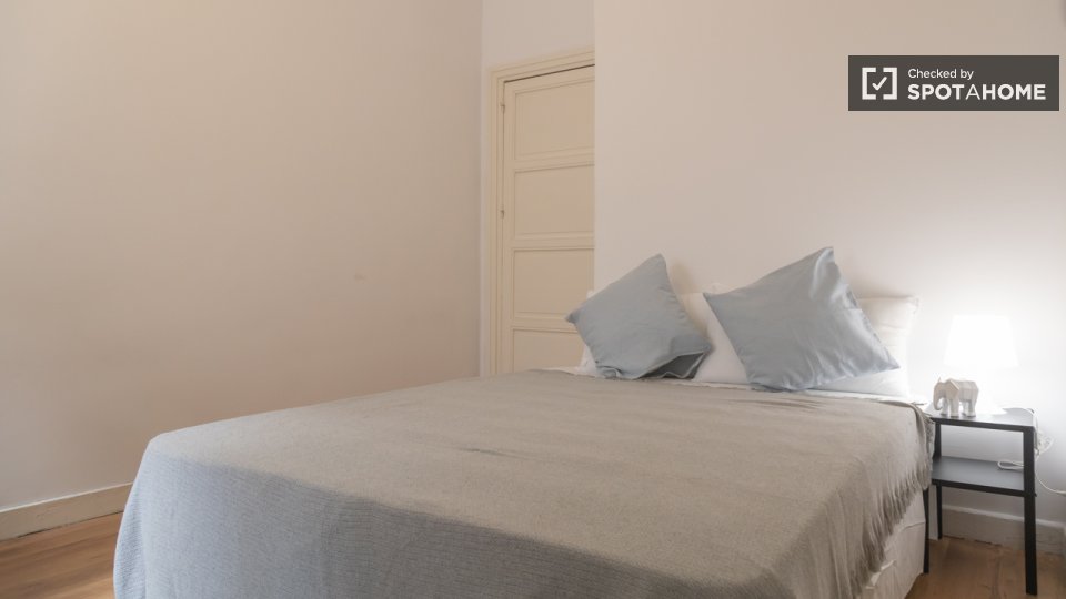 Double room Madrid, 9 beds — photo 8