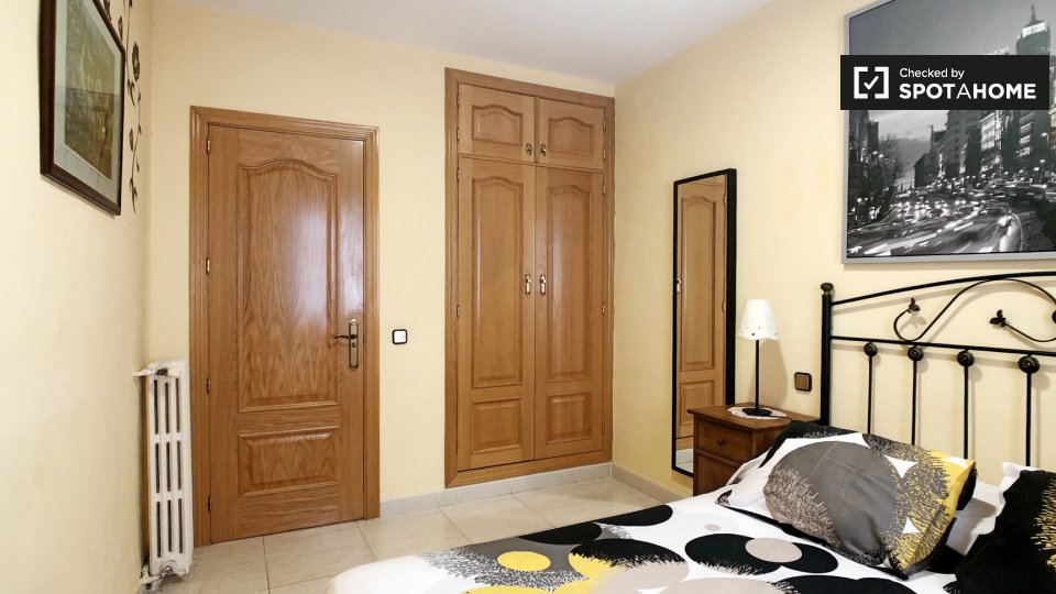 Apartment Madrid, 4 beds, 120m² — photo 17