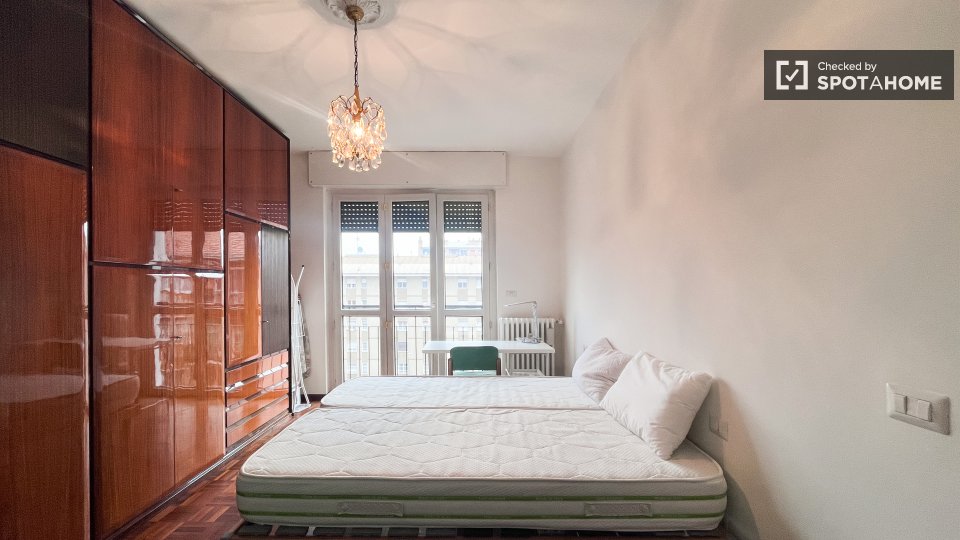 Double room Milan, 2 beds, 70m² — photo 13