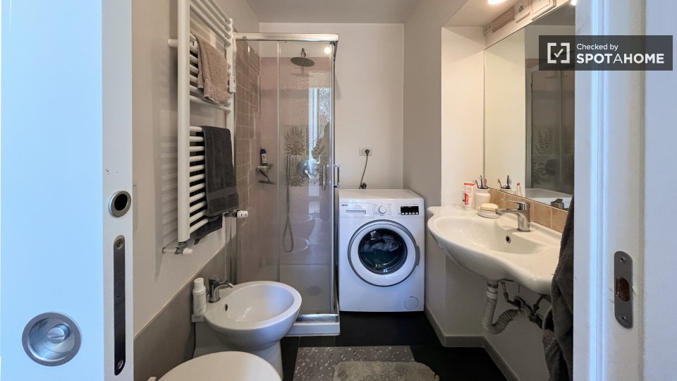 Double room Milan, 2 beds, 73m² — photo 27