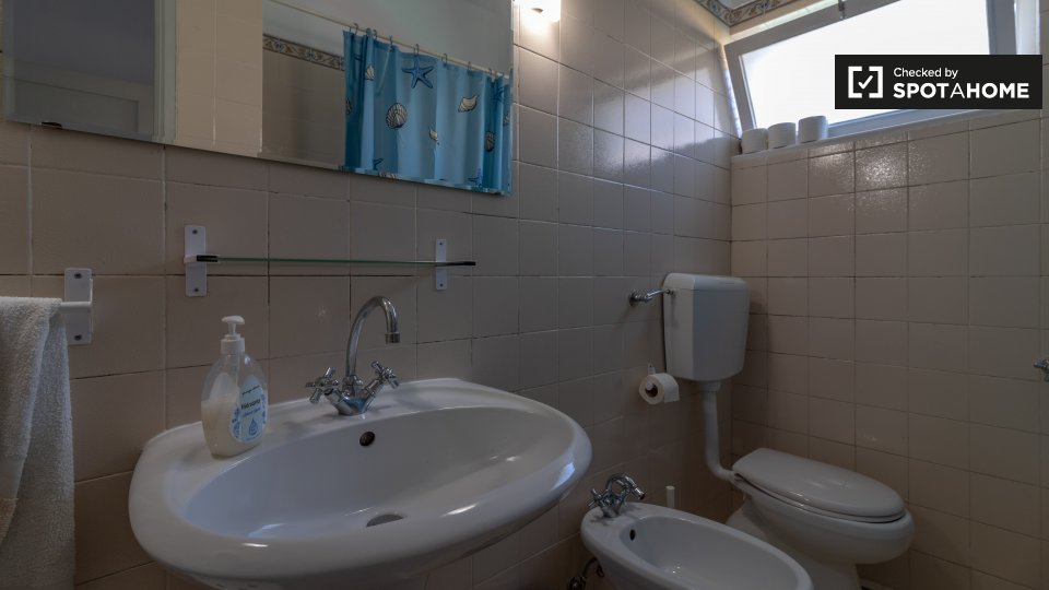 Double room Lisbon, 6 beds, 250m² — photo 17