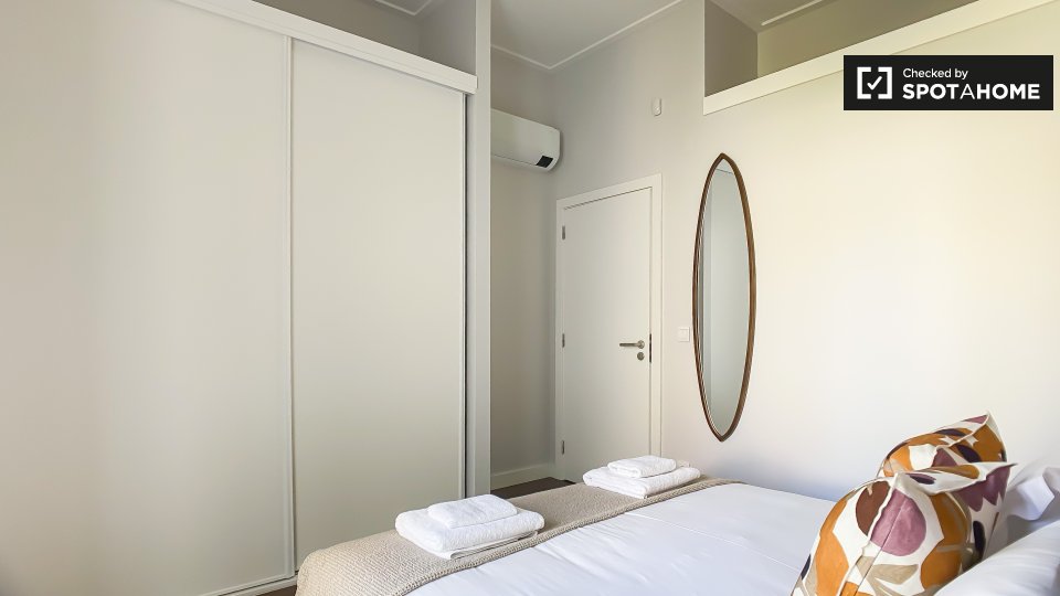 Apartment Lisbon, 1 bed — photo 15