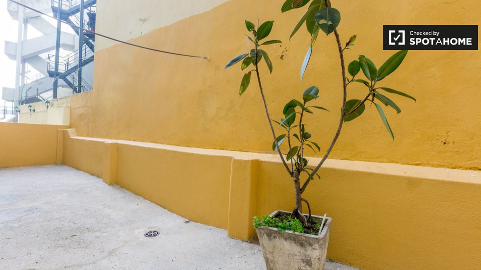 Double room Lisbon, 6 beds, 120m² — photo 19