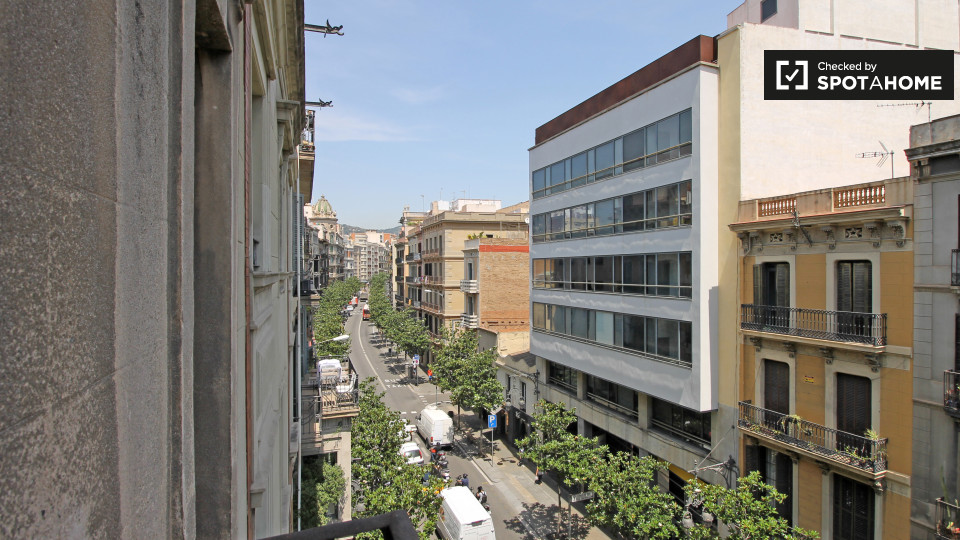 Double room Barcelona, 5 beds, 90m² — photo 7