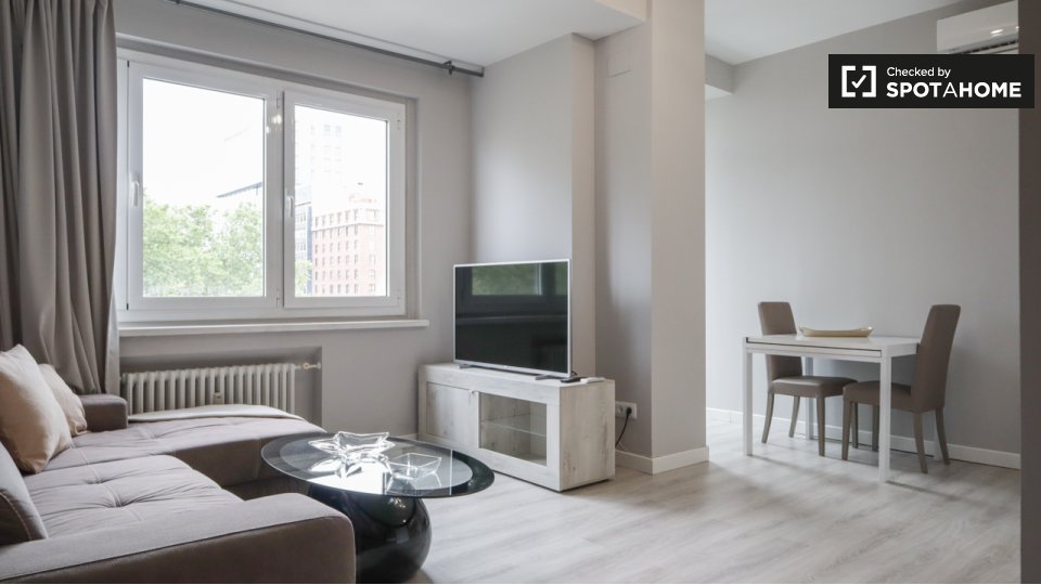 Apartment mono Madrid, 40m² — photo 1