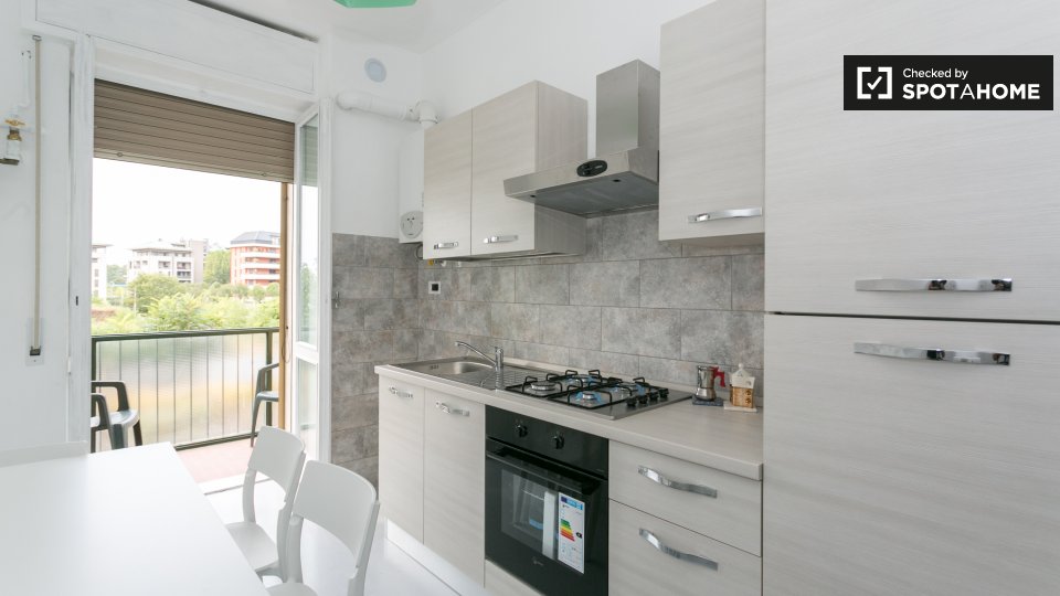 Double room Milan, 3 beds, 75m² — photo 8