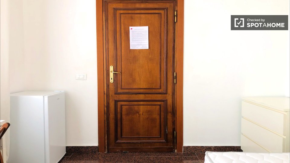 Double room Rome, 33 beds — photo 11