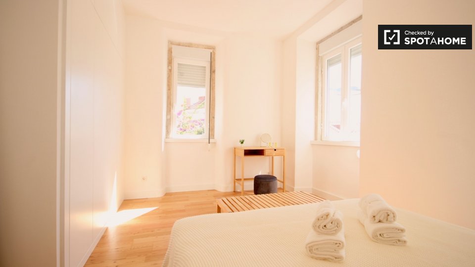 Apartment Lisbon, 2 beds — photo 17