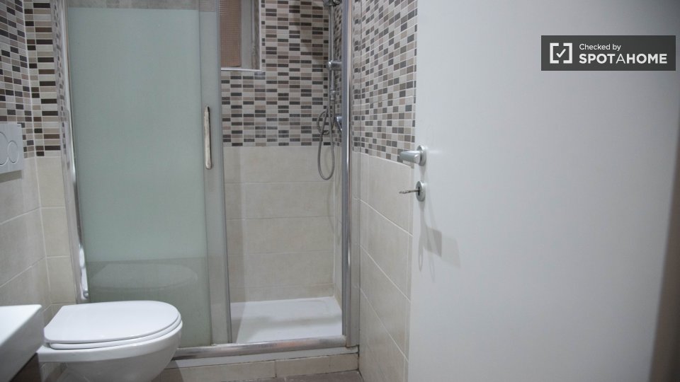 Double room Rome, 4 beds — photo 13