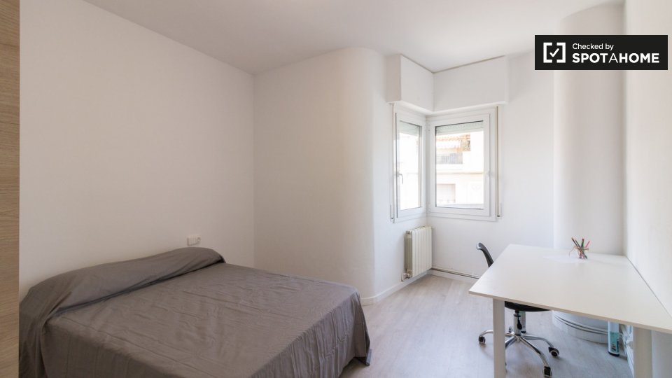 Double room Barcelona, 4 beds — photo 13