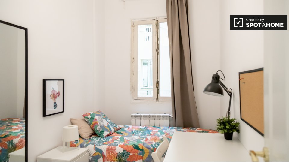 Double room Madrid, 8 beds — photo 1