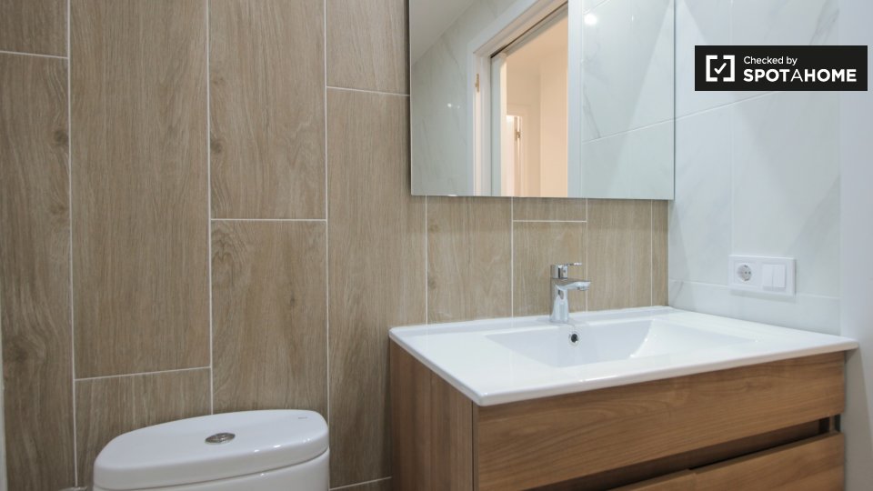 Practical one-bedroom apartment for rent in Sants, Barcelona. - in Barcelona