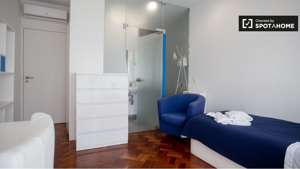Double room Porto, 11 beds — photo 2