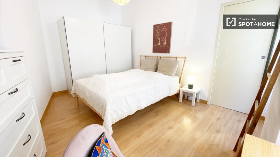 Double room Lisbon, 2 beds, 80m² — photo 20