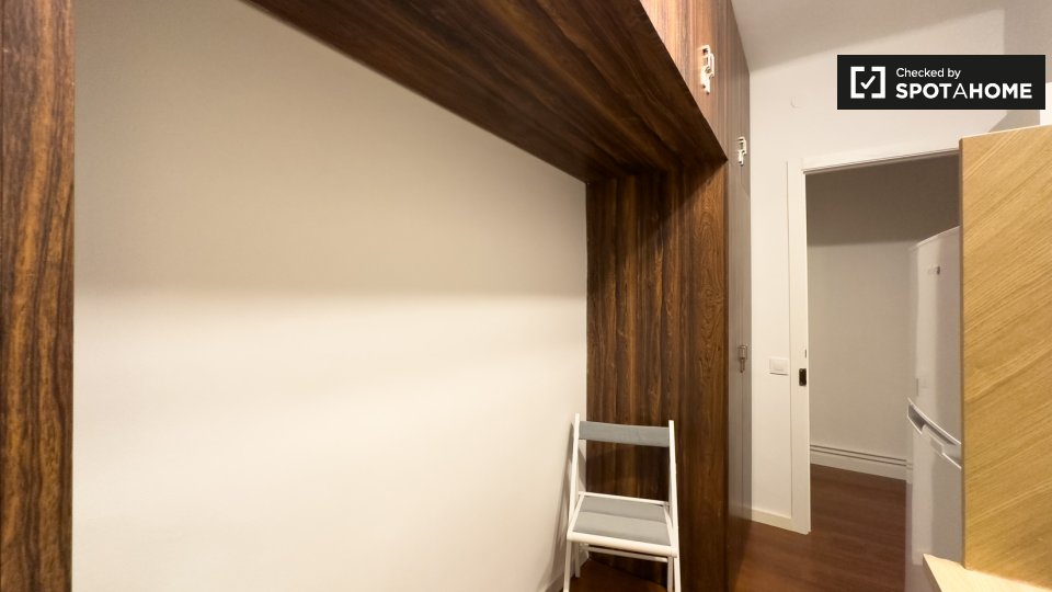 Double room Barcelona, 2 beds, 60m² — photo 11