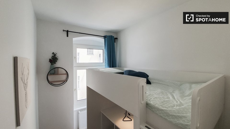 Double room Berlin, 3 beds — photo 14
