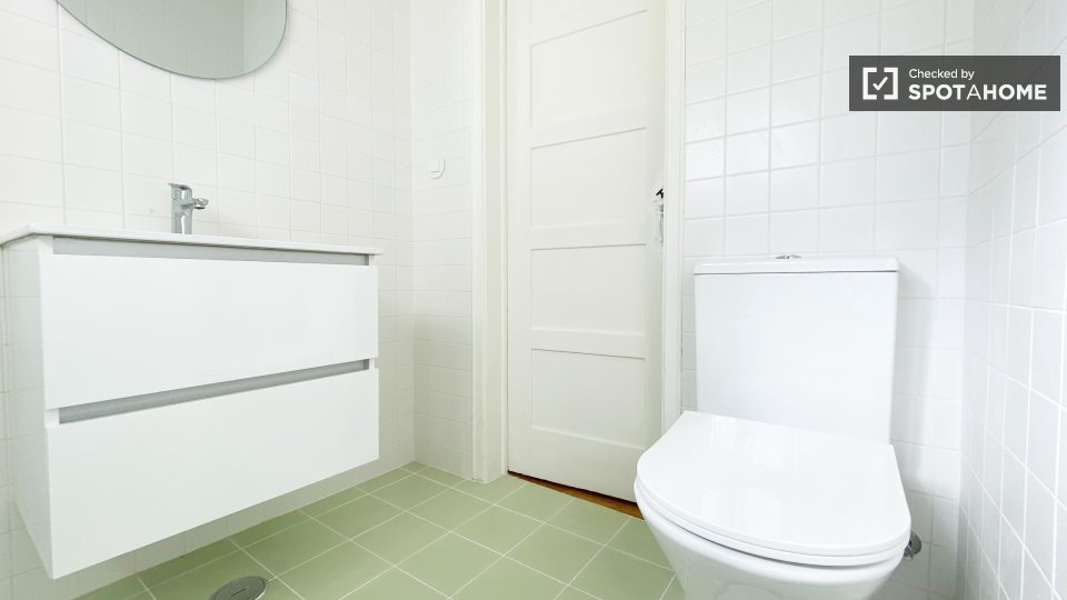 Apartment Lisbon, 1 bed — photo 5