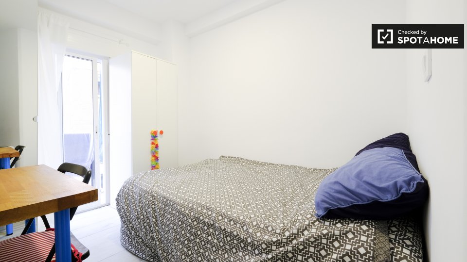 Double room Madrid, 4 beds, 70m² — photo 2