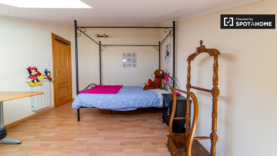 Double room Lisbon, 9 beds — photo 3