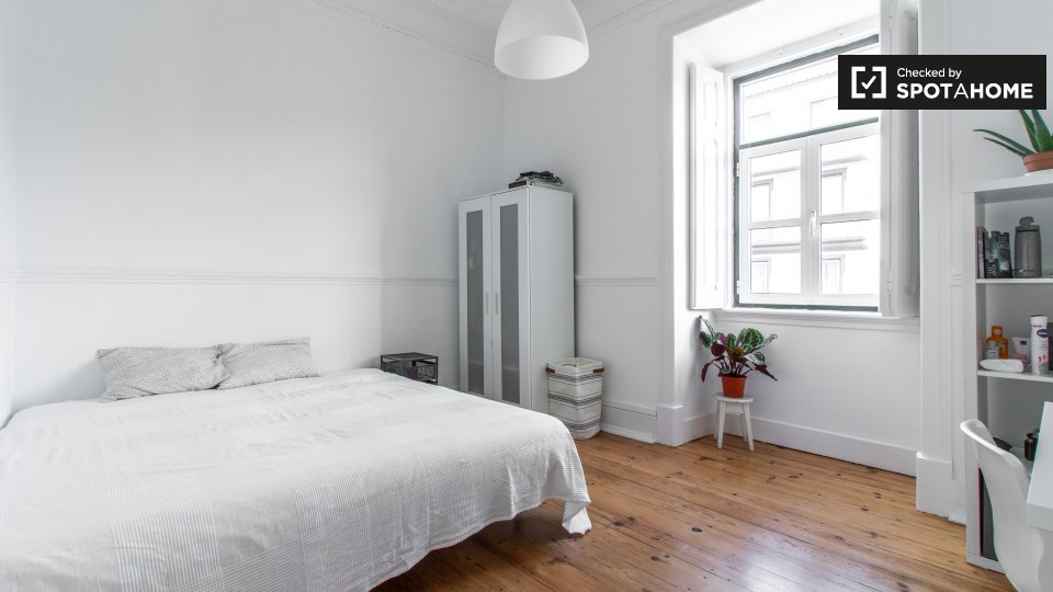 Double room Lisbon, 7 beds, 110m² — photo 2