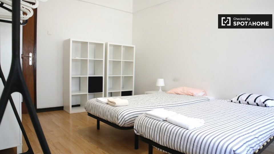 Double room Lisbon, 10 beds — photo 4