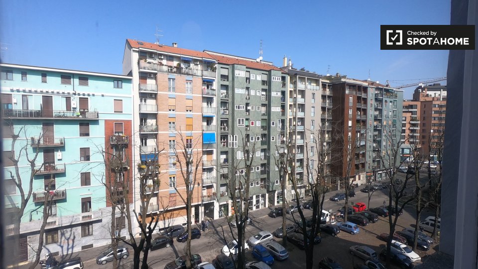 Double room Milan, 3 beds, 80m² — photo 15