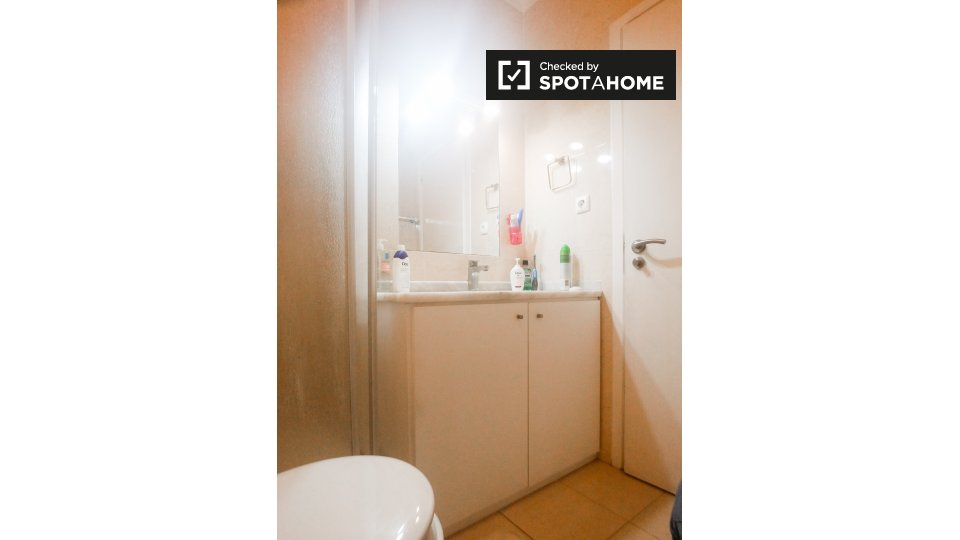 Double room Porto, 3 beds, 140m² — photo 14