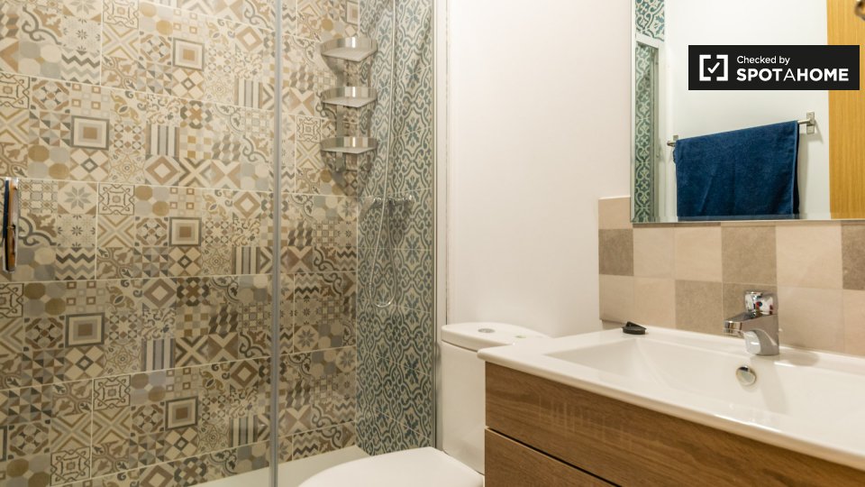 Double room Barcelona, 6 beds — photo 10