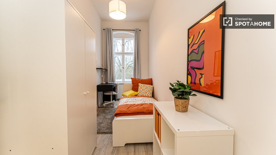 Double room Berlin, 6 beds, 101m² — photo 22