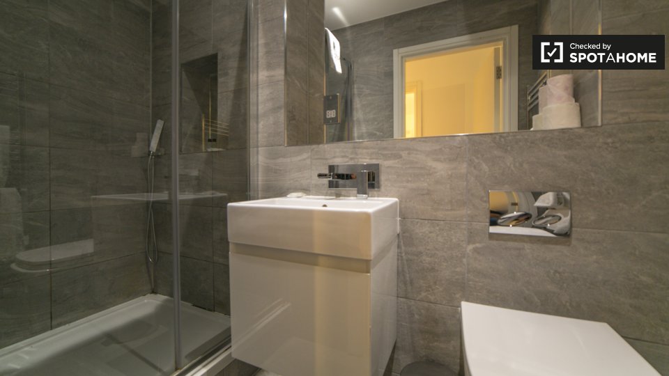 Apartment London, 2 beds — photo 5