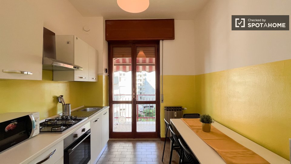 Double room Milan, 9 beds, 90m² — photo 9