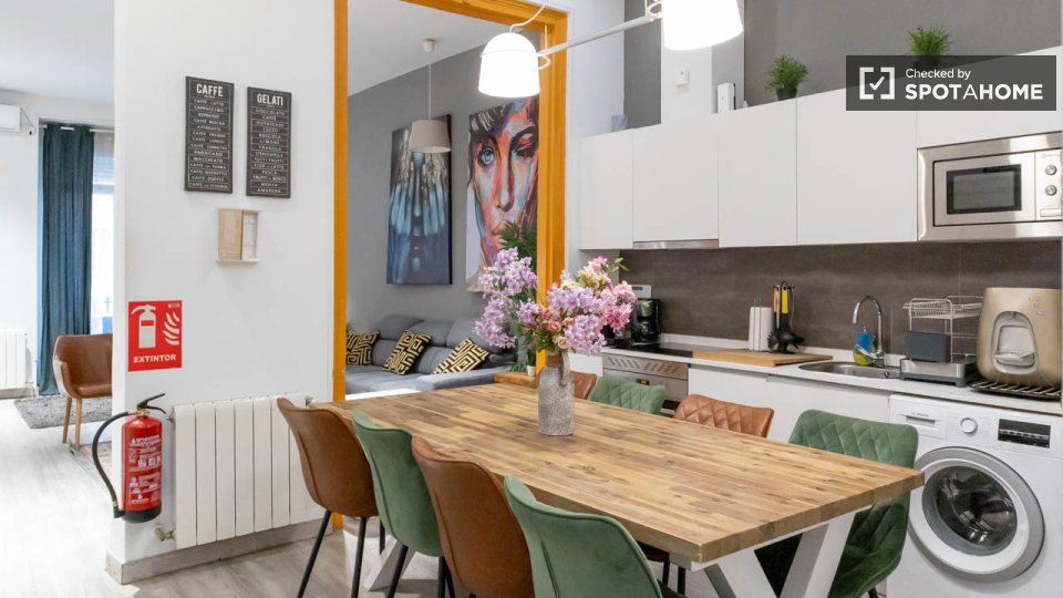 Apartment Madrid, 5 beds, 112m² — photo 25