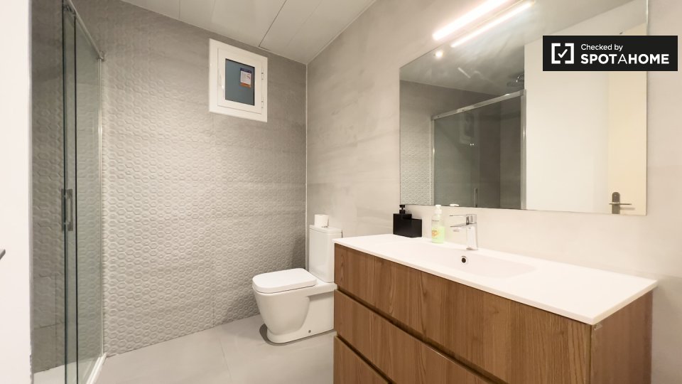 Apartment Barcelona, 3 beds, 131m² — photo 14