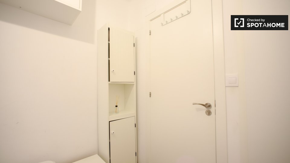 Double room Valencia, 4 beds, 85m² — photo 3