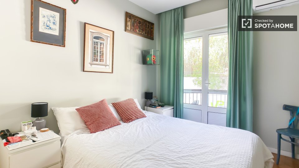 Apartment Lisbon, 2 beds, 77m² — photo 8